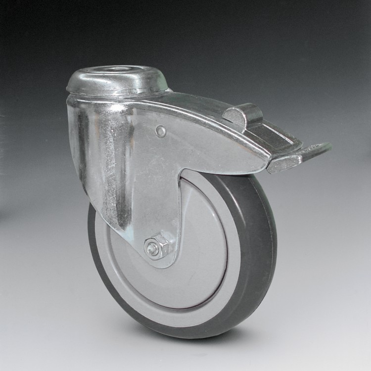 W3 F – Swivel wheel 125 Ø on interior bearing with foot brake