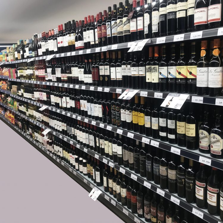 ESTANTERÍAS DE VINO